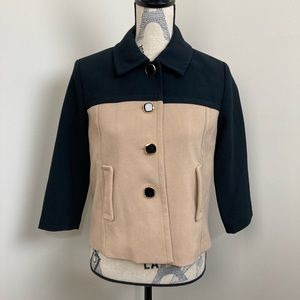 Banana Republic Women’s Black Beige Blazer Wrist Sleeve nice Gold Rim Buttons